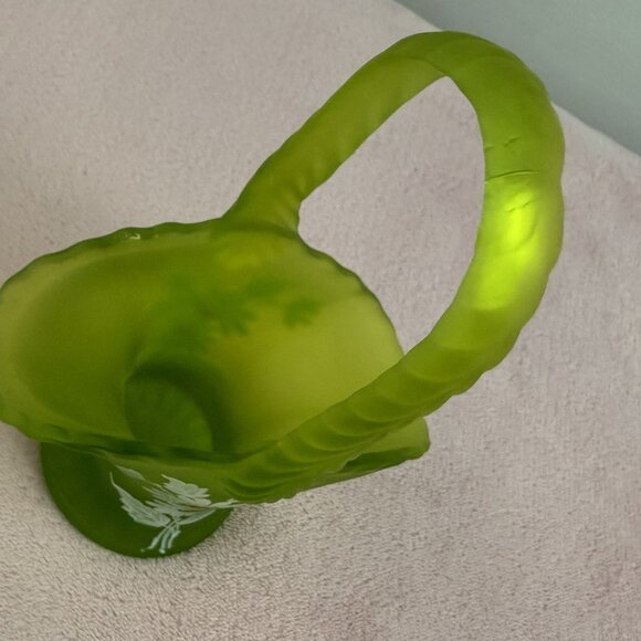 Westmoreland Vintage Hand-Painted Green Glass‎ Basket With Daisy Design - Picture 4 of 7